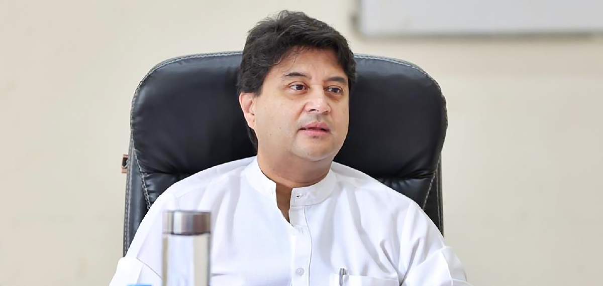 എസി ഉപയോഗിക്കാറേയില്ല, പോക്കറ്റിലൊരു സവാളയുണ്ടെങ്കിൽ ഉഷ്ണതരംഗത്തെ നേരിടാം: ജ്യോതിരാദിത്യ സിന്ധ്യ