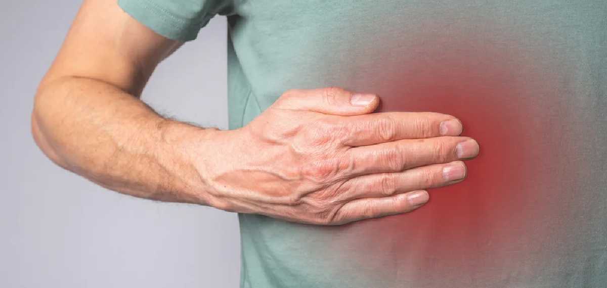 വയറുവേദന മുതല്‍ ക്ഷീണം വരെ. വയറ്റിലുണ്ടാകുന്ന കാന്‍സറിന്റെ 7 ലക്ഷണങ്ങള്‍ അറിയാം