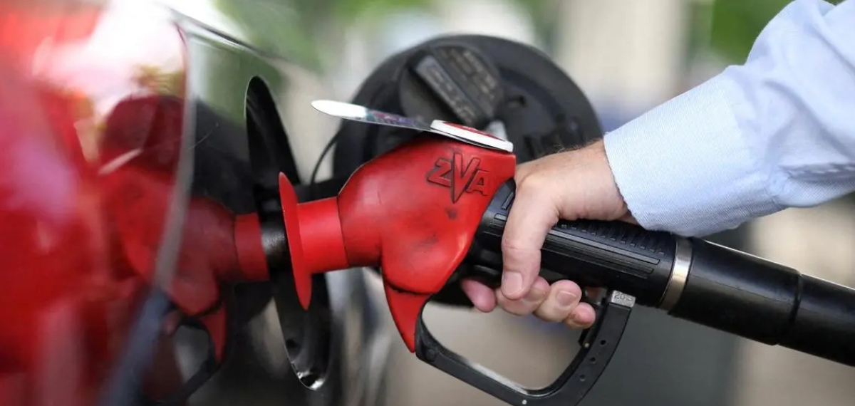 പെട്രോൾ വില കൂടി, ഡീസലിന് മാറ്റമില്ല; യുഎഇയിൽ അ‍ടുത്ത മാസത്തെ ഇന്ധന വില പ്രഖ്യാപിച്ചു