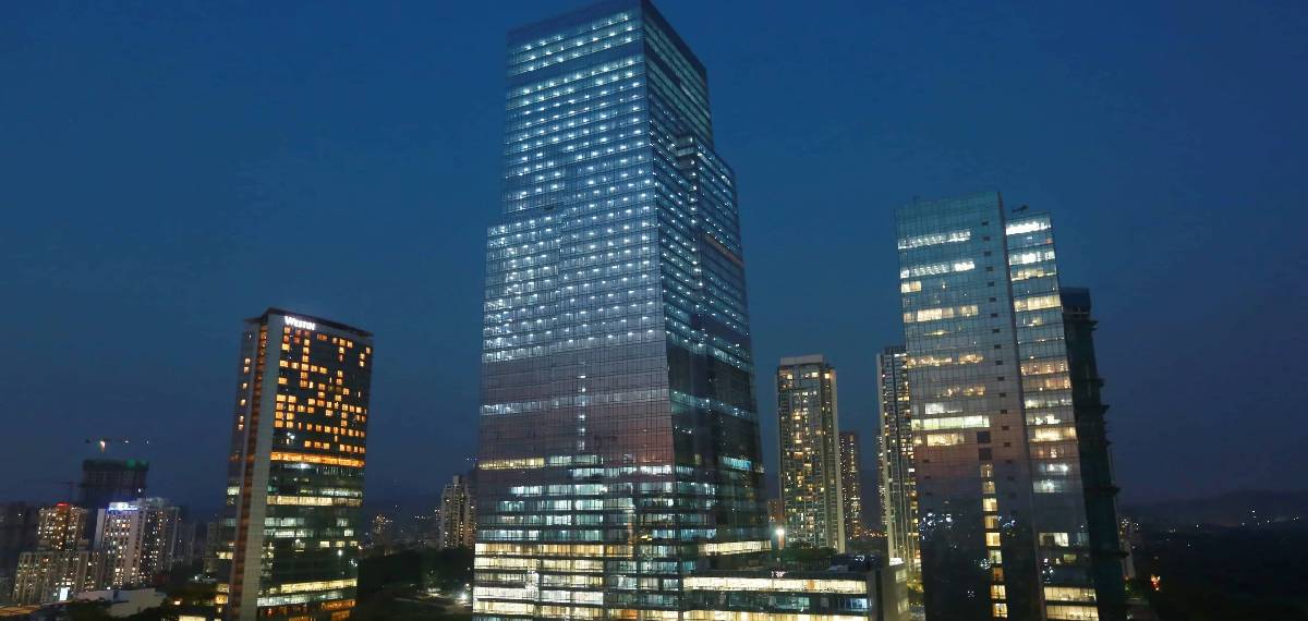 building in India has the highest rent