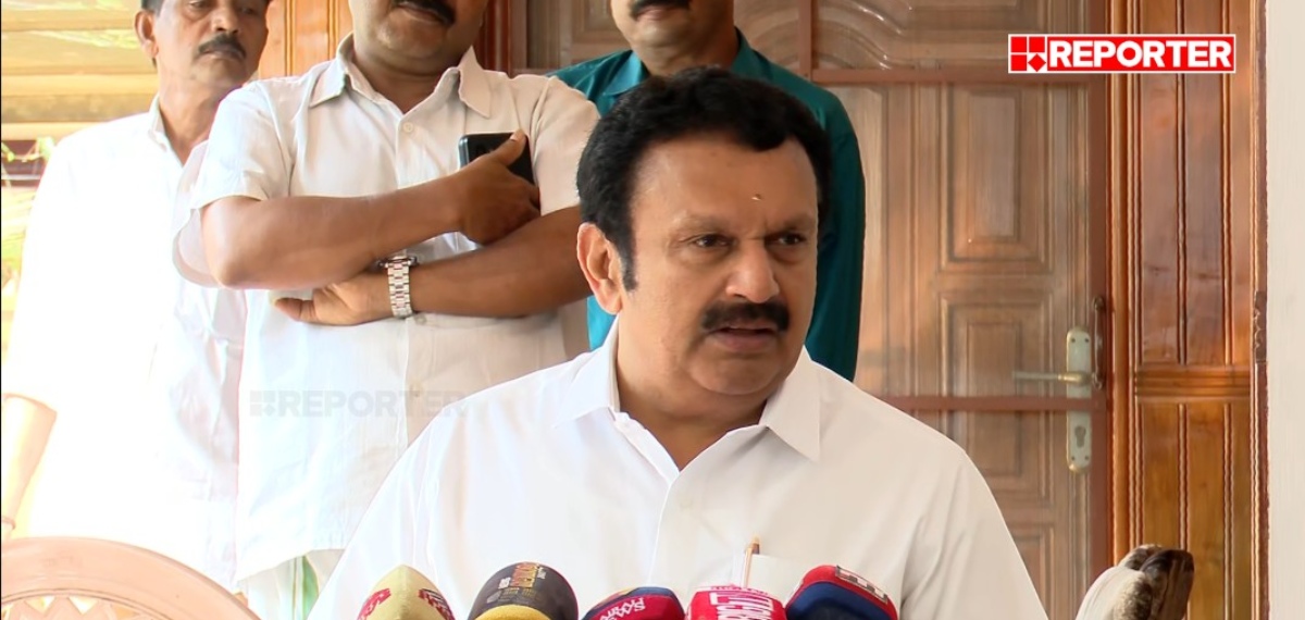 ഫ്ലക്‌സിന്റെ വലിപ്പം നോക്കിയല്ല മുഖ്യമന്ത്രിയെ തീരുമാനിക്കുന്നത്; ചില ചിട്ടവട്ടങ്ങളൊക്കെയുണ്ട്: കെ മുരളീധരൻ