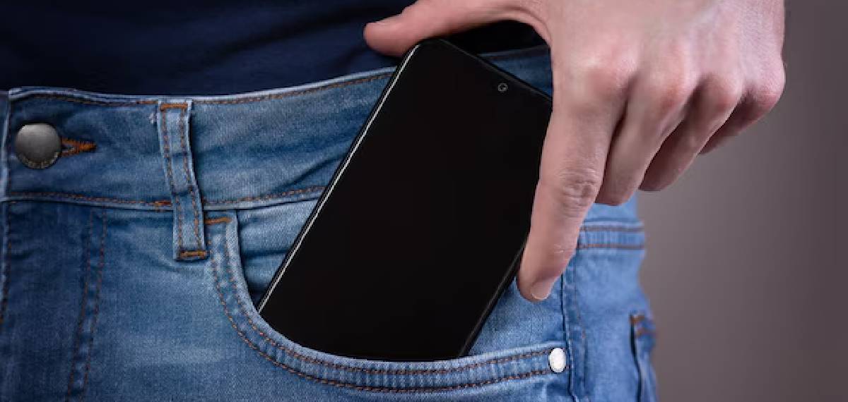 mobile phone damage and accidents