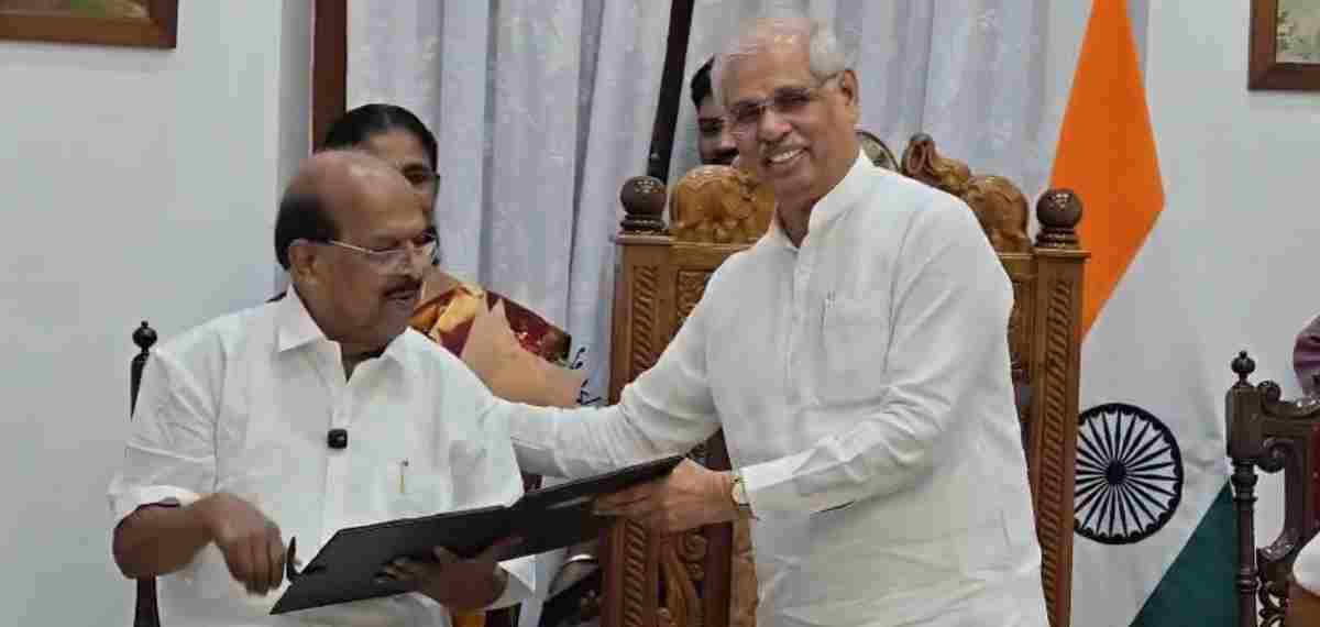 ജി സുധാകരന്‍ സത്യപ്രതിജ്ഞ ചെയ്തു; പ്രോ ടേം സ്പീക്കറായി നാളെ സഭ നിയന്ത്രിക്കും