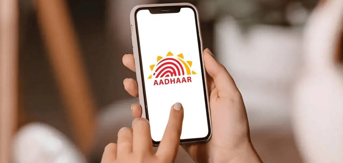 എംആധാര് ആപ്പ് നിര്ത്തലാക്കാന് പോകുന്നു; പുതിയ ആധാര് ആപ്പിലേക്ക് മാറിക്കോളൂ; എങ്ങനെയാണെന്നല്ലേ...