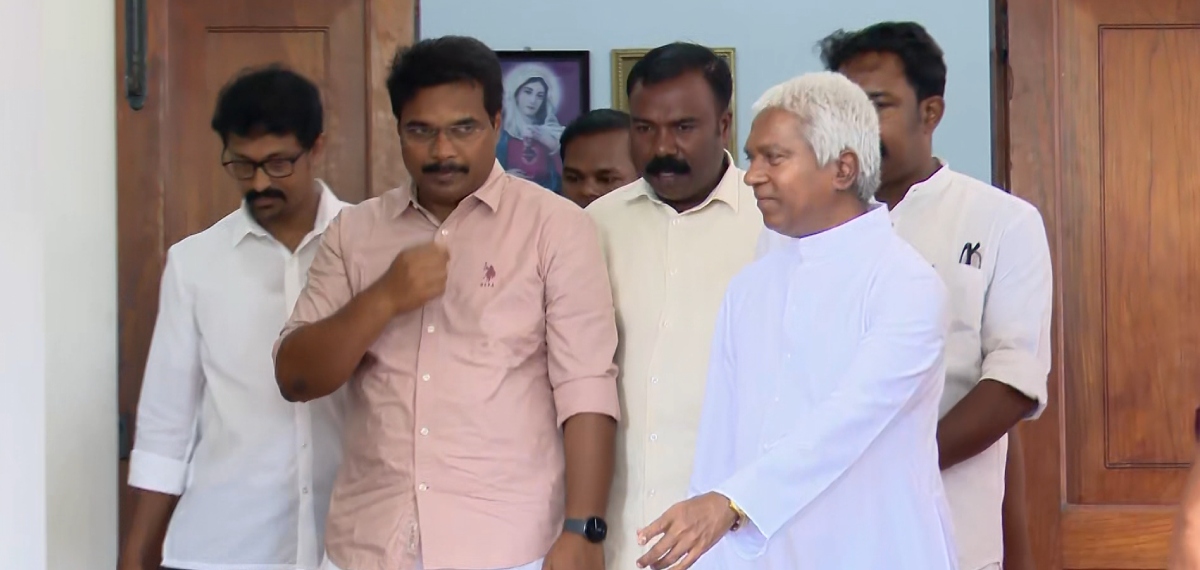 ലത്തീൻ സഭയെ അനുനയിപ്പിക്കാൻ ആസ്ഥാനത്തെത്തി മന്ത്രി VEഅബ്ദുൽ ഗഫൂർ;കരയുന്ന കുഞ്ഞിനേ പാലുള്ളൂവെന്ന് സഭാ പ്രതിനിധി
