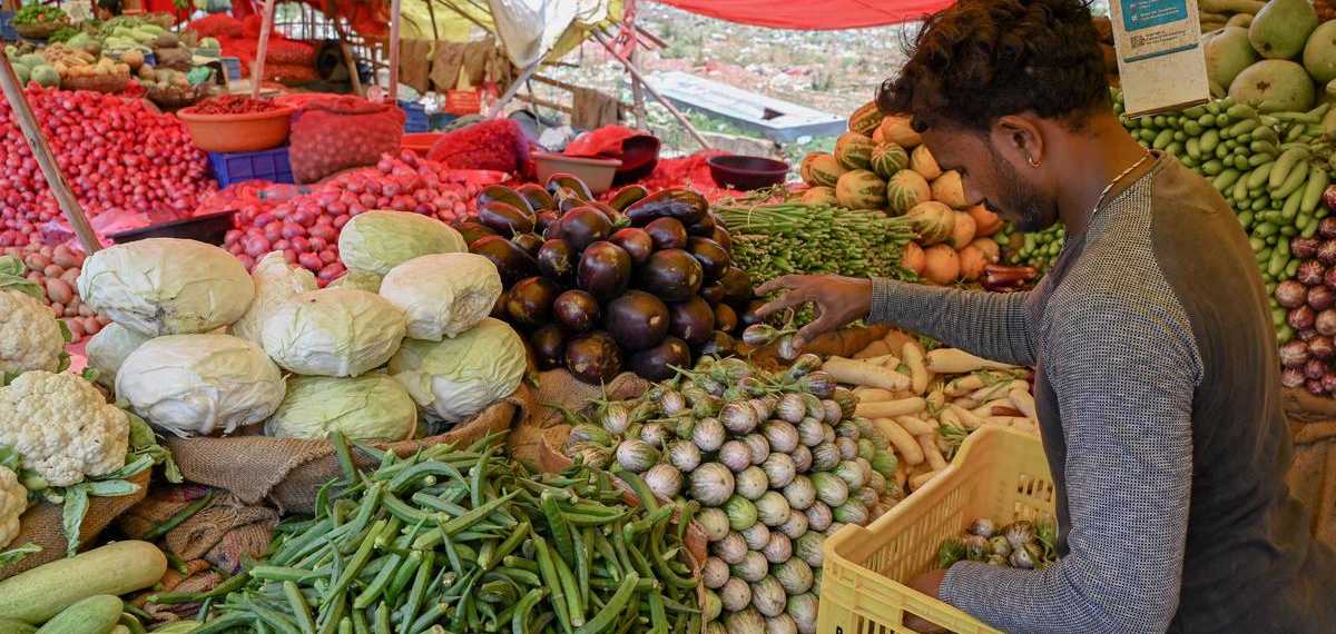 വിലക്കയറ്റം പോക്കറ്റ് കീറും; ഇന്ത്യയില്‍ പണപ്പെരുപ്പം ഇരട്ടിയിലധികമാകുമെന്ന് സാമ്പത്തിക സര്‍വേ