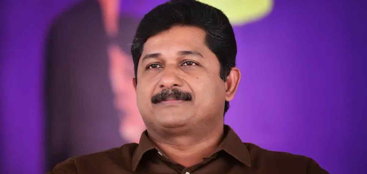 'ഇ ഡി എന്ന വേട്ടപ്പട്ടിക്ക് മുന്നില് പേടിച്ചുപോകുന്ന ആളല്ല പിണറായി വിജയന്': എം സ്വരാജ്