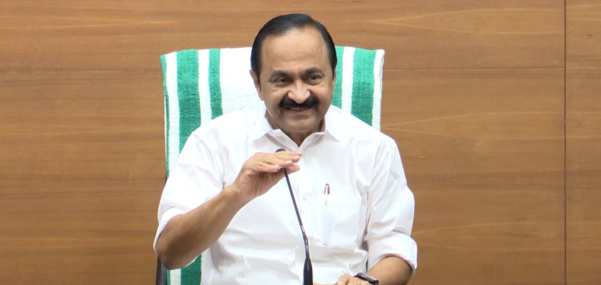 'എപ്പോഴാണ് മറുപടി പറയേണ്ടതെന്ന് തീരുമാനിക്കേണ്ട അവകാശം എനിക്ക് നൽകണം'; ഇ ഡി റെയ്ഡിലെ മൗനത്തിൽ മുഖ്യമന്ത്രി