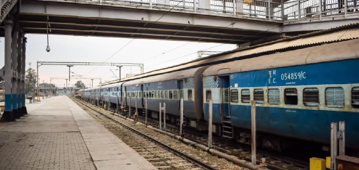 medical shops on railway platforms