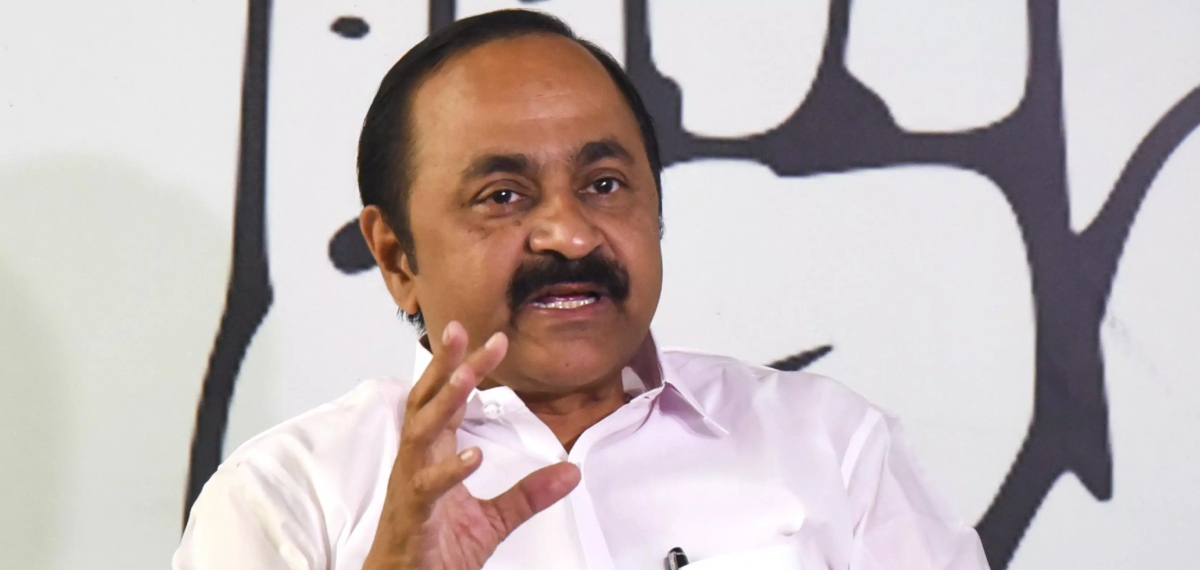 ആര്‍ഭാടം, അനാവശ്യം; മുഖ്യമന്ത്രിക്ക് നല്‍കുന്ന 'ഗാര്‍ഡ് ഓഫ് ഓണര്‍' ഒഴിവാക്കണമെന്ന് വി ഡി സതീശന്‍