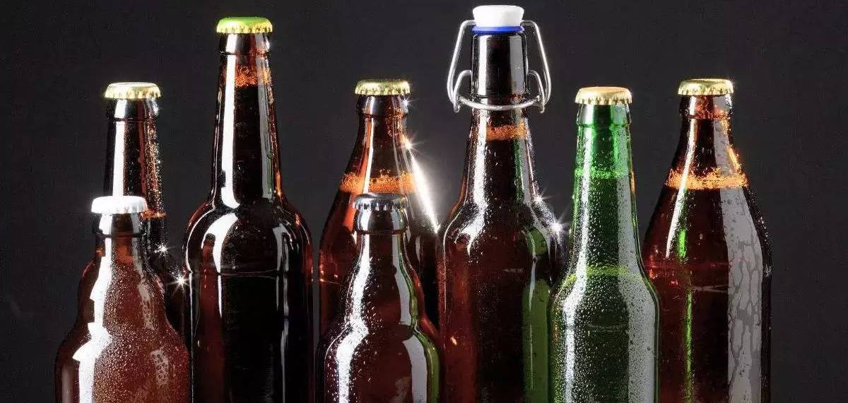 BEER BOTTLE BROWN AND GREEN COLOUR