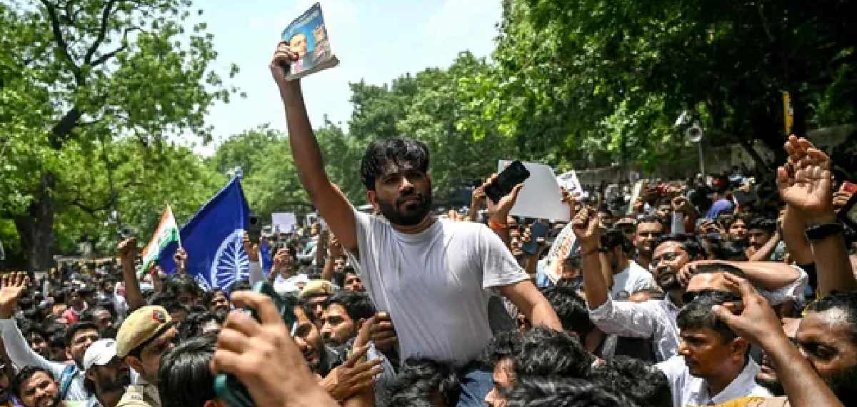 വീണ്ടും തെരുവിൽ ഇറങ്ങാൻ 'പാറ്റകൾ' ; പൂനെയിലും പ്രതിഷേധം സംഘടിപ്പിക്കാന് സിജെപി