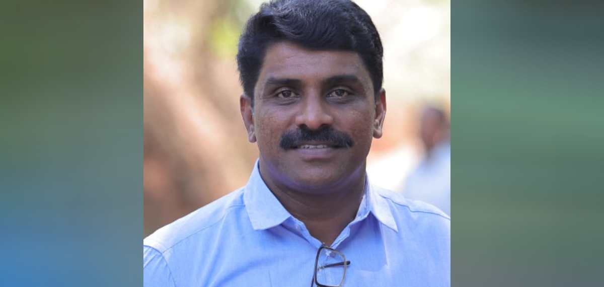 പഴയവീട് പൊളിച്ച് മാറ്റുന്നതിനിടെ സ്ലാബ് തകര്ന്നുവീണു; യുവാവിന് ദാരുണാന്ത്യം