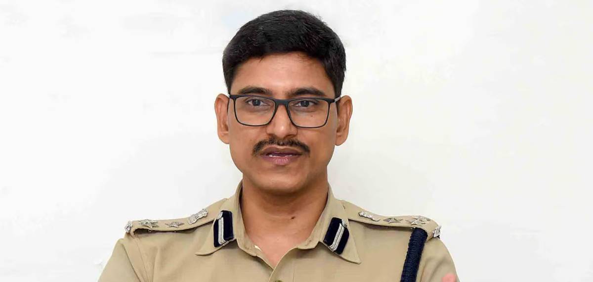 ഐപിഎസ് തലപ്പത്ത് അഴിച്ചുപണി തുടരുന്നു; രാത്രി വൈകിയും സ്ഥലം മാറ്റ ഉത്തരവ്
