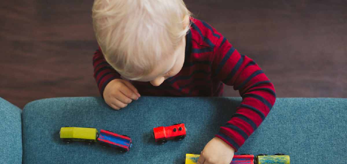 symptoms of autism in children