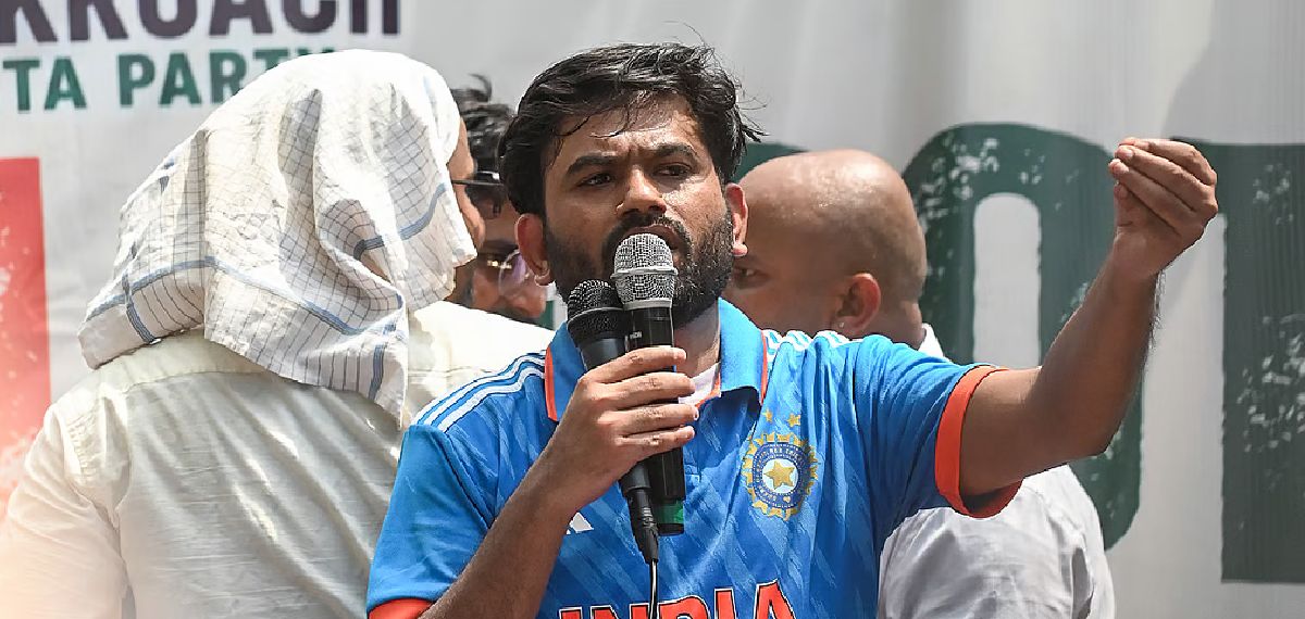 ജീവനൊടുക്കിയ വിദ്യാർഥികളുടെ കുടുംബങ്ങൾക്ക് 1 കോടി നഷ്ടപരിഹാരം നല്കണം; പ്രധാനമന്ത്രിക്ക് കത്തെഴുതി CJP സ്ഥാപകൻ