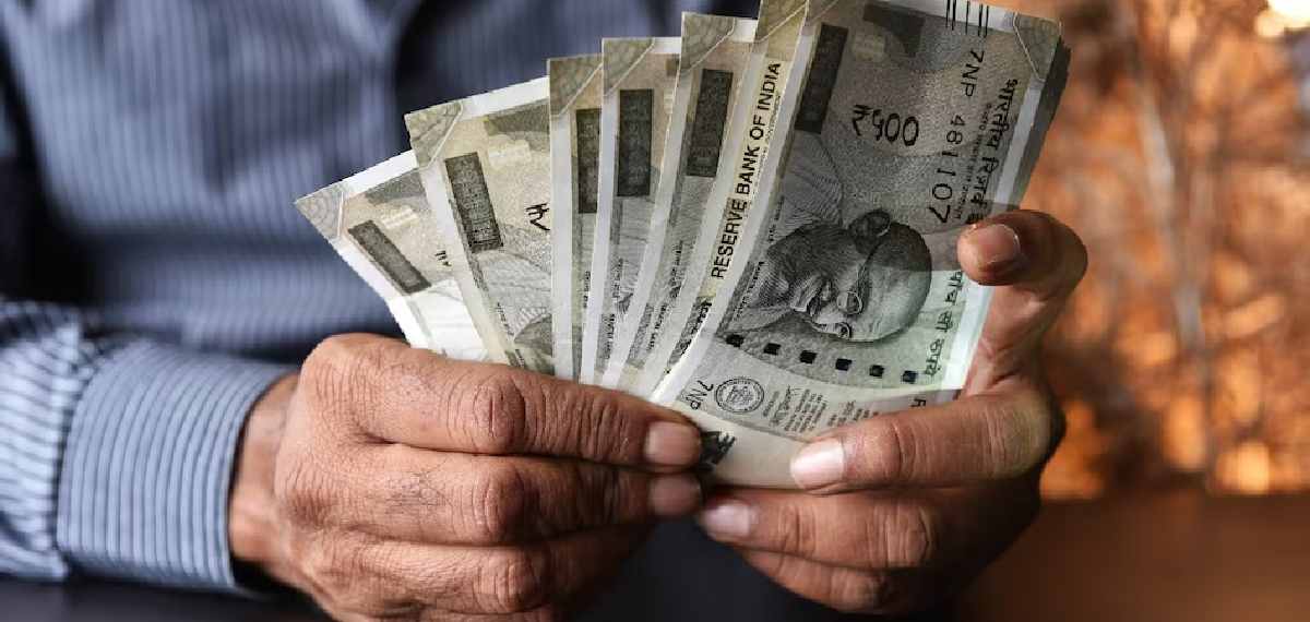 500 രൂപ പോലും എടുക്കാനില്ലേ?; മാസാവസാനം പോക്കറ്റ് കാലിയാണോ?; ശമ്പളം ലാഭിക്കാന്‍ ചില മാര്‍ഗങ്ങളുണ്ട്