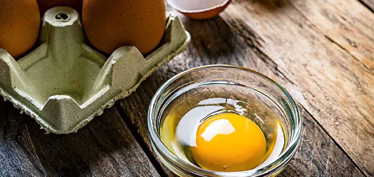 raw egg eating