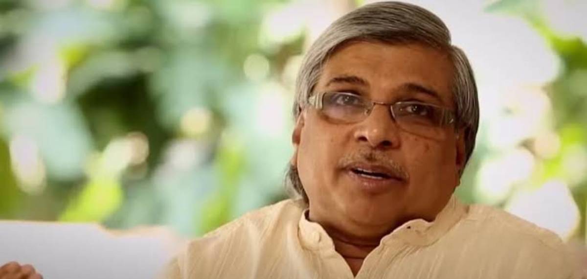 'മലയാള സിനിമയിൽ ഒളിഞ്ഞും തെളിഞ്ഞും സംഘപരിവാർ സാന്നിധ്യമുണ്ട്;അമ്മ പ്രശ്നത്തിൽ മോഹൻലാലും മമ്മൂട്ടിയും ഇടപെടണം'