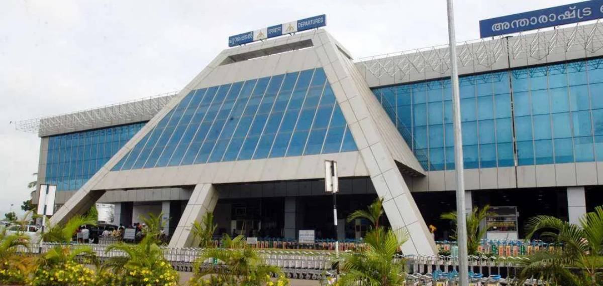 കരിപ്പൂരില്‍ സ്വര്‍ണ്ണം പിടികൂടിയ സംഭവം: സ്വര്‍ണ്ണക്കടത്ത് കസ്റ്റംസിന്റെ ഒത്താശയോടെയെന്ന് പ്രതിയുടെ മൊഴി