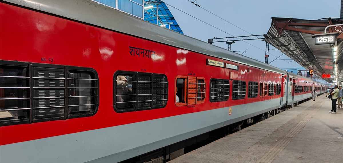 change the name and date after booking a train ticket