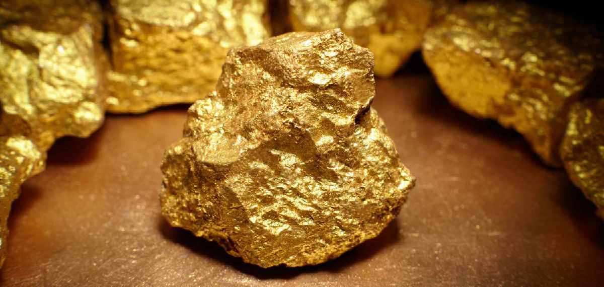 Why is gold yellow