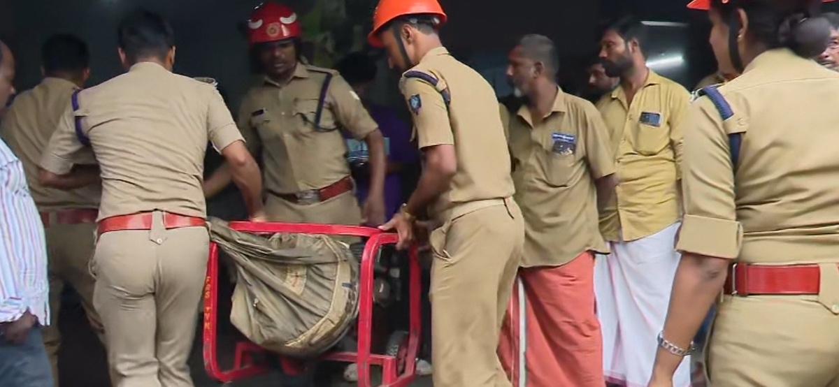 തിരുവനന്തപുരത്ത് ഹോട്ടല് ഹൈലാന്ഡില് തീപിടിത്തം