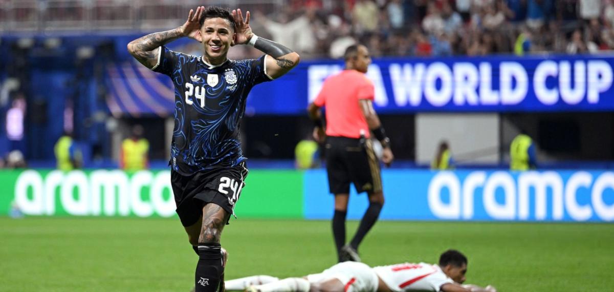 ഇത് അർജന്റീനയാടാ; ഇംഗ്ലണ്ടിനെ തോൽപ്പിച്ച് ഫൈനലിൽ