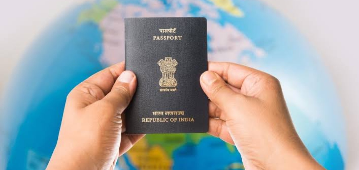 അഞ്ച് സ്ഥാനങ്ങൾ പിന്നോട്ടുപോയി ഇന്ത്യൻ പാസ്പോർട്ട്; യുഎഇ പ്രവാസികൾക്ക് ആശ്വാസമായി ഇളവുകൾ