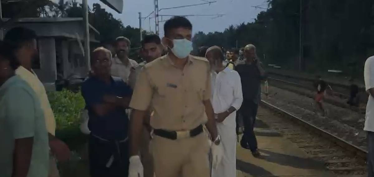 പ്ലസ് ടു വിദ്യാര്‍ത്ഥി ട്രെയിന്‍ തട്ടി മരിച്ചു