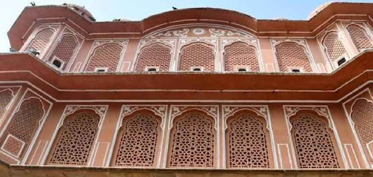 mall windows built for large palaces