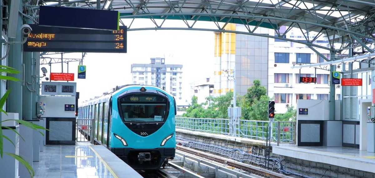 അധിക സര്വീസ് നടത്താന് കൊച്ചി മെട്രോ; യാത്രക്കാരുടെ സ്ഥിരമായ വര്ധന കണക്കിലെടുത്താണ് നടപടി
