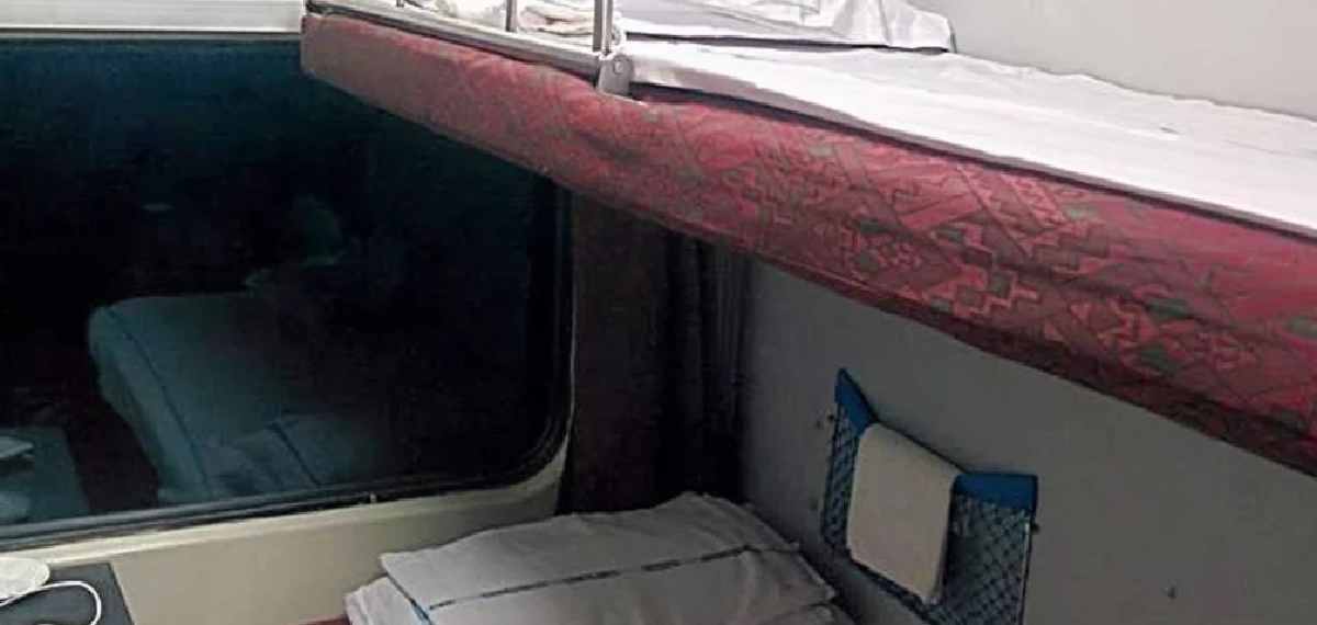 bedsheets provided in AC