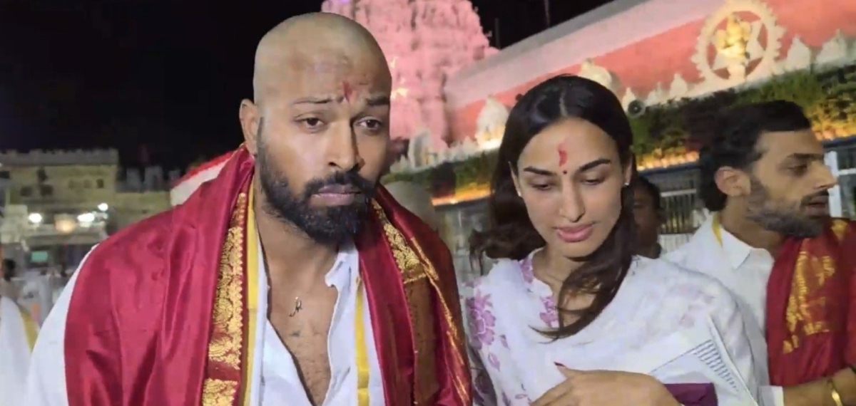 തല മൊട്ടയടിച്ച് ഹർദിക് പാണ്ഡ്യ; ക്ഷേത്ര ദര്ശനത്തിന്റെ ദൃശ്യങ്ങൾ വൈറൽ