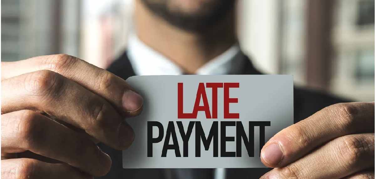 missed EMI payments affect the CIBIL score