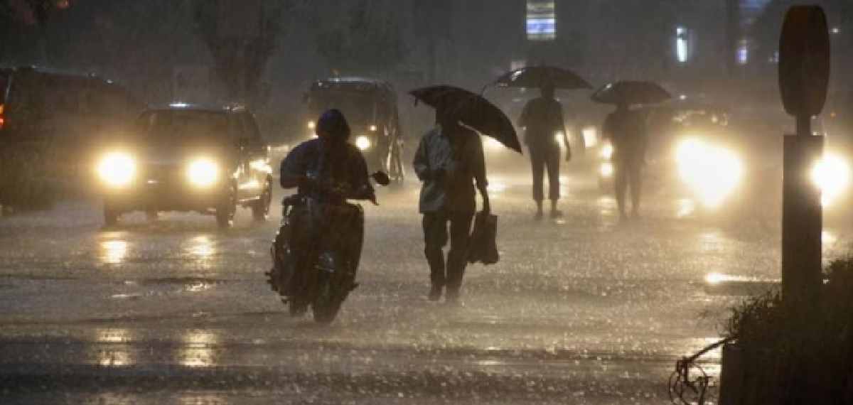 അസമിലെ പ്രളയക്കെടുതിയില് മരണം 95 ആയി; ഉത്തരേന്ത്യയില് കനത്ത മഴ മുന്നറിയിപ്പ്