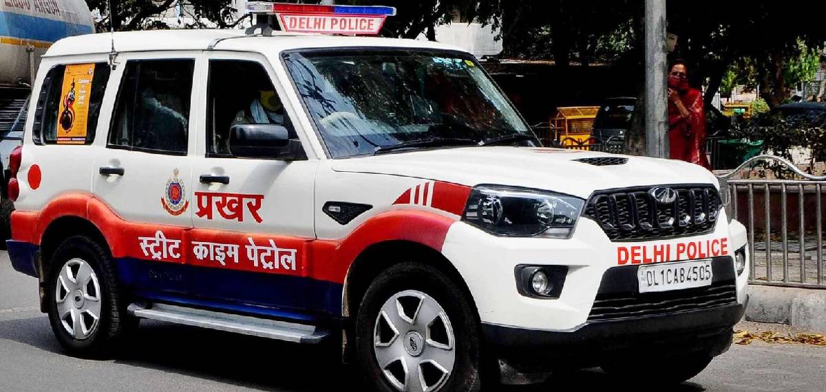 ഹണിട്രാപ്പിൽപ്പെടുത്തി പാക് ചാരവൃത്തി:പ്രതിരോധ രഹസ്യങ്ങൾ ചോർത്തിയ വ്യോമസേന ഉദ്യോഗസ്ഥൻ ഡൽഹി പൊലീസിൻ്റെ പിടിയിൽ