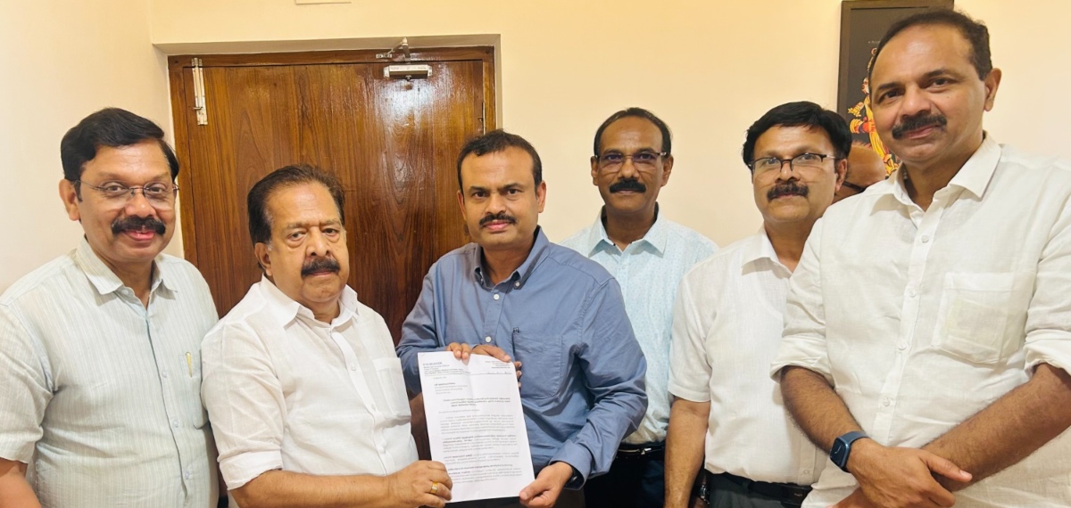 പ്രവാസികളുടെ സുരക്ഷയും ക്ഷേമവും ഉറപ്പാക്കണം; ആഭ്യന്തര മന്ത്രിക്ക് നിവേദനം നൽകി ഒഐസിസി
