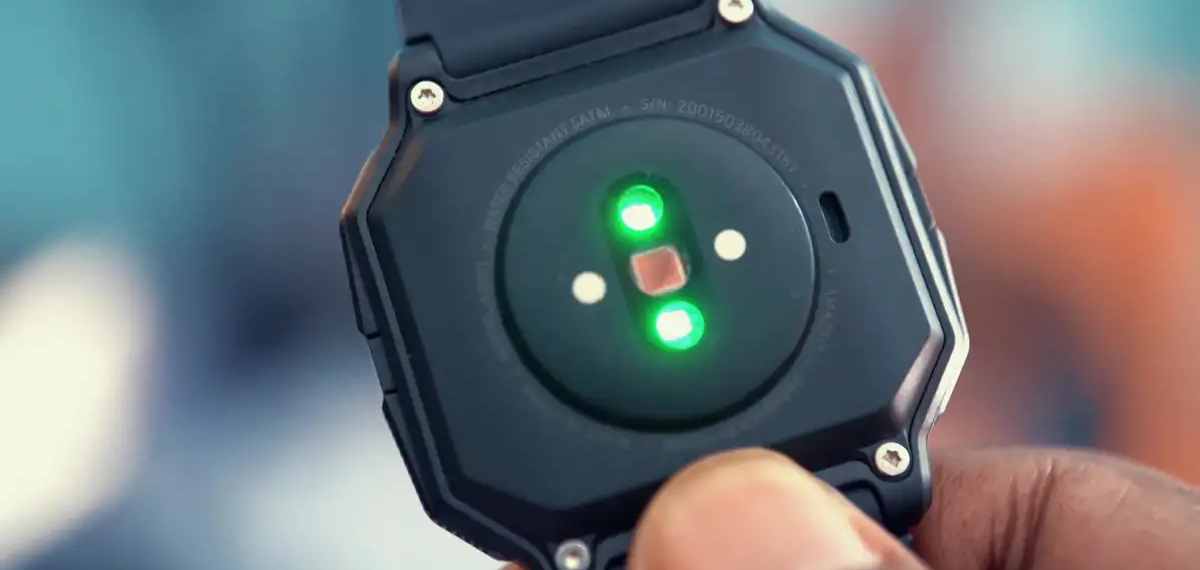 smartwatches measure heart rate