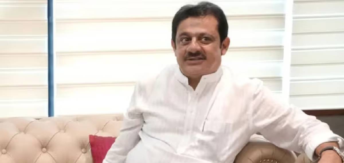 ദേശീയപതാക ഉയര്‍ത്താനുള്ള ഉത്തരവാദിത്തത്തില്‍ നിന്നും ഒഴിവാക്കണമെന്ന് മന്ത്രിയുടെ കത്ത്; കര്‍ണാടകയില്‍ വിവാദം
