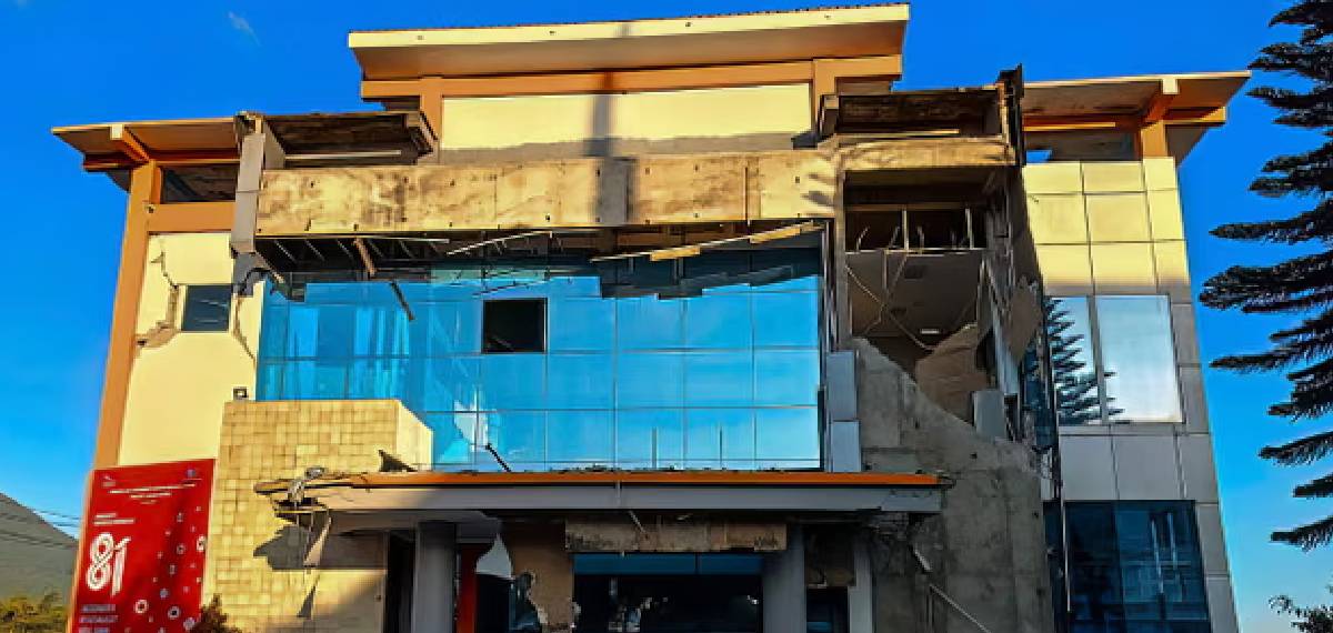 ഇന്തോനേഷ്യയില്‍ വന്‍ ഭൂചലനം; റിക്ടര്‍ സ്‌കെയിലില്‍ 7.7 തീവ്രത രേഖപ്പെടുത്തി