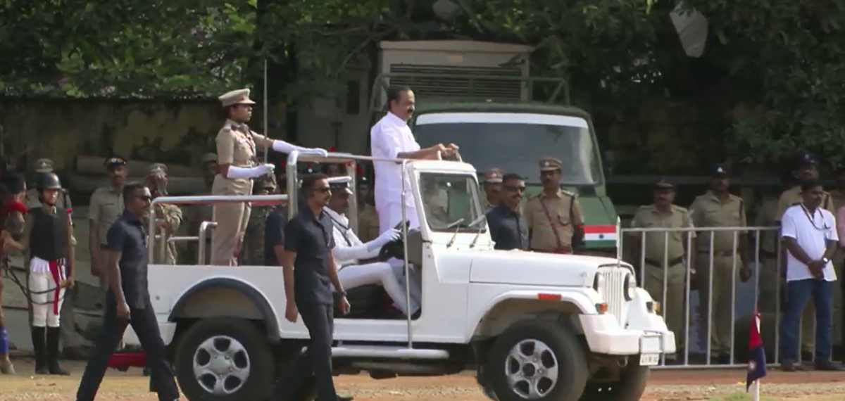 വന്ദേമാതരം ഒഴിവാക്കി സംസ്ഥാന സര്‍ക്കാര്‍; സ്വാതന്ത്ര്യദിനാഘോഷ പരിപാടിയില്‍ വന്ദേമാതരം ആലപിക്കില്ല