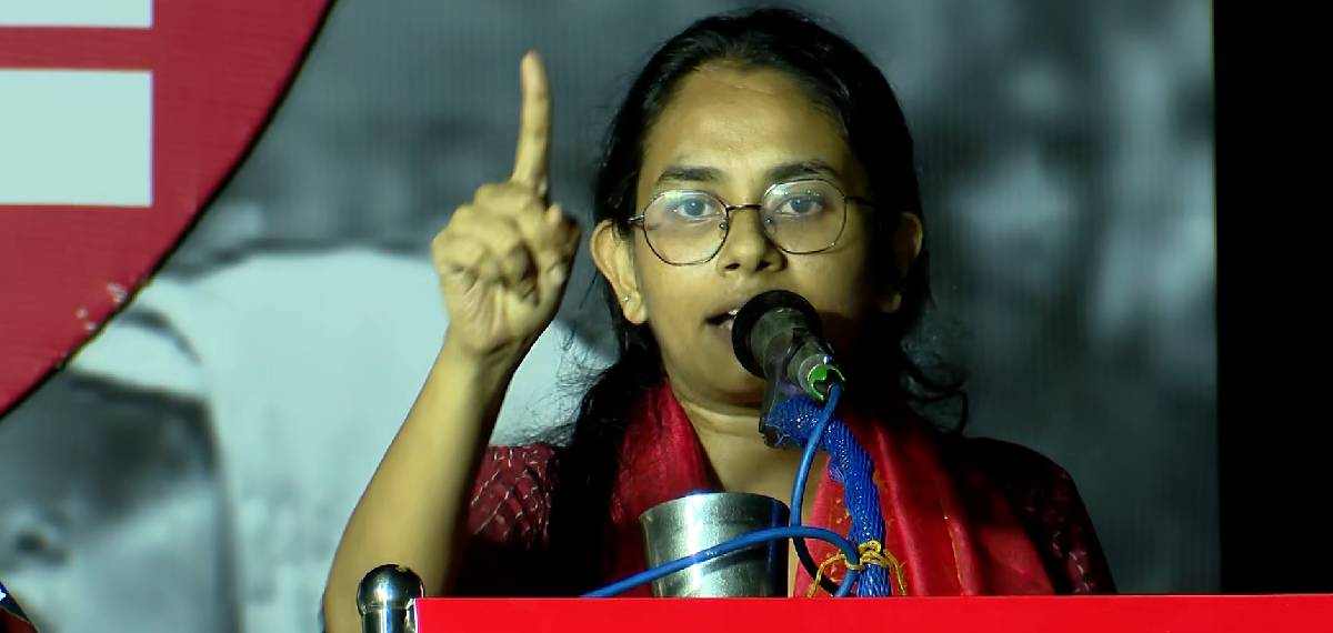 'പരിപാടി RSS ശാഖയിലോ നാഗ്പൂരിലോ അല്ല'; വി സി അനുമതി നിഷേധിച്ച വിദ്യാര്ത്ഥി യൂണിയൻ പരിപാടിക്കെത്തി ഐഷി ഘോഷ്