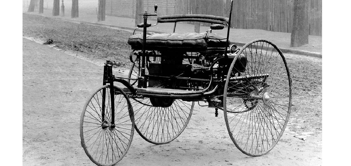 car without steering wheel