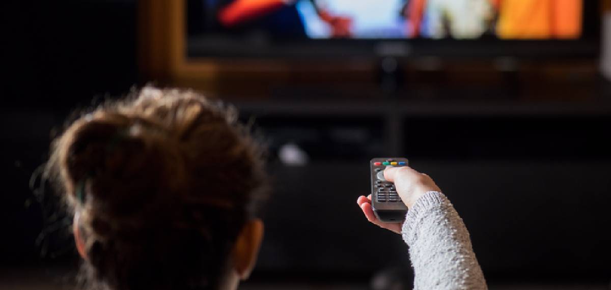 detect a fault in the TV remote using a mobile camera