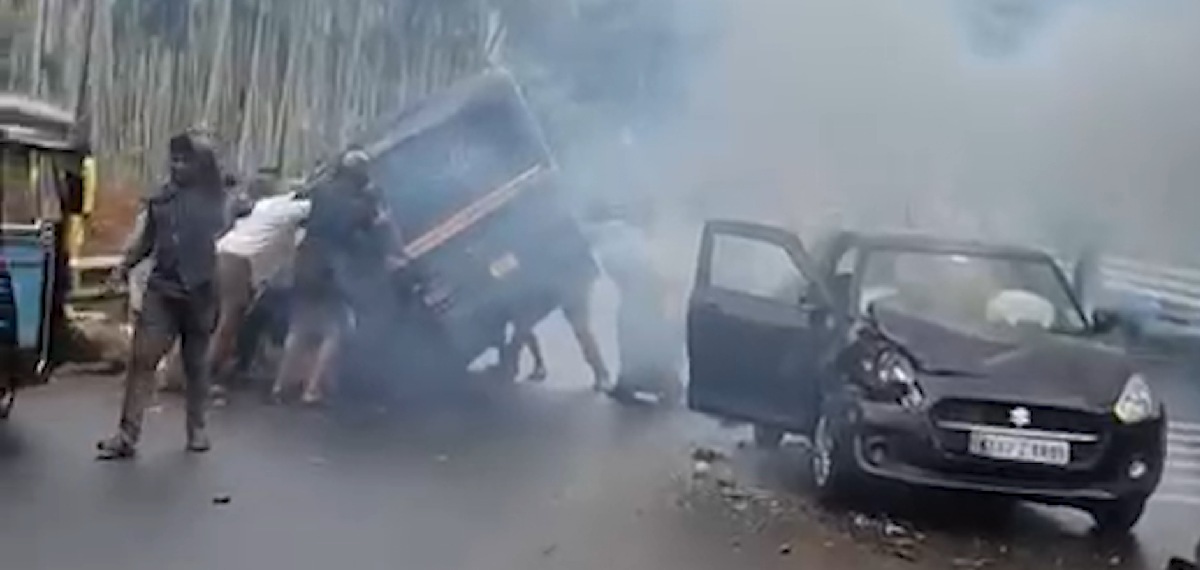 കോഴിക്കോട് വാഹനങ്ങള് തമ്മില് കൂട്ടിയിടിച്ച് അപകടം; 4 പേര്ക്ക് പരിക്ക്
