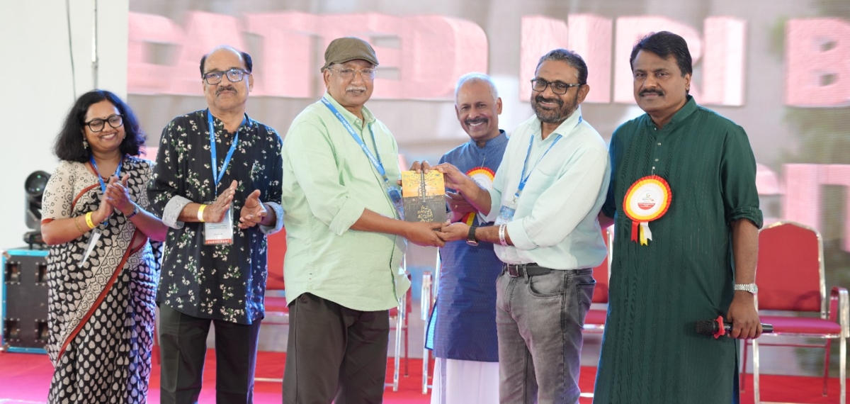 ഇ എ സലിമിന്റെ 'പൊന്നൊഴുകി വന്ന കാലം' രണ്ടാം പതിപ്പ് പ്രകാശനം ചെയ്തു
