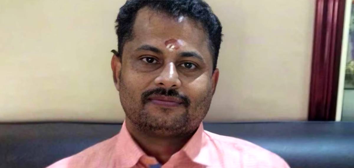 പാലത്തായി കേസ്: പത്മരാജന് ജാമ്യം നൽകി ഹൈക്കോടതി; ഇരയായ കുട്ടിയുടെ മൊഴികളിൽ വൈരുദ്ധ്യമെന്ന് കോടതി