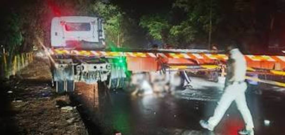 കാക്കനാട് മാവേലിപുരത്തെ ബൈക്ക് അപകടം: പരിക്കേറ്റ രണ്ടാമത്തെ യുവാവിനും ജീവന്‍ നഷ്ടമായി