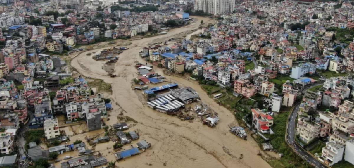 നേപ്പാള് മിന്നല് പ്രളയം; മരണം 472 ആയി, രക്ഷാപ്രവര്ത്തനത്തിന് വിദേശ സഹായം വേണ്ടെന്ന് വിദേശകാര്യ മന്ത്രാലയം